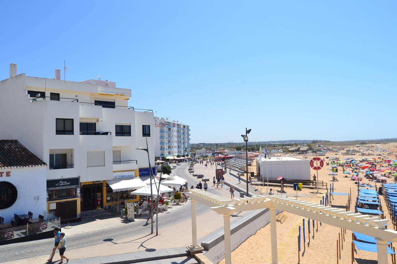 Apartamento Pe Na Areia, Armação de Pêra Exteriör bild